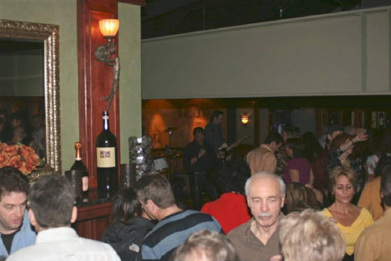 crowd2.jpg